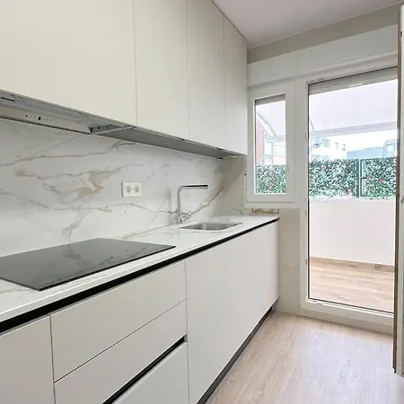 Apartamento Reformado Con Terraza En El Centro * Castro Urdiales