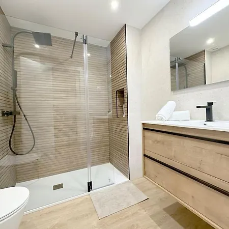 Apartamento Reformado Con Terraza En El Centro 아파트 *