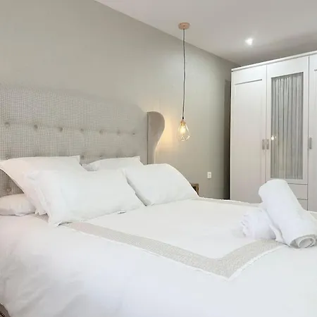 Apartamento Reformado Con Terraza En El Centro *